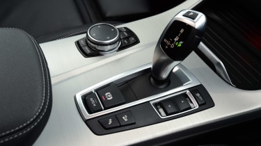 BMW X3 - centre console