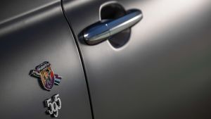 Abarth F595 - side detail