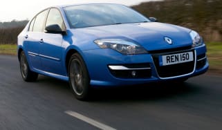 Renault Laguna hatchback front tracking