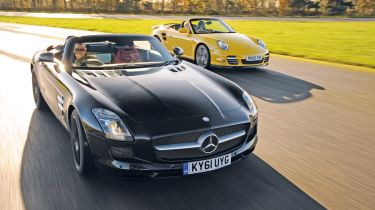 Mercedes SLS Roadster vs Porsche 911