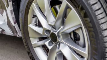 Skoda Kodiaq disguised - wheel