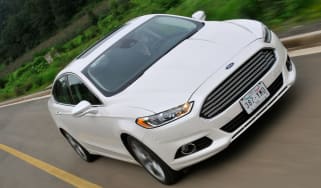 Ford Fusion 2.0 EcoBoost front action