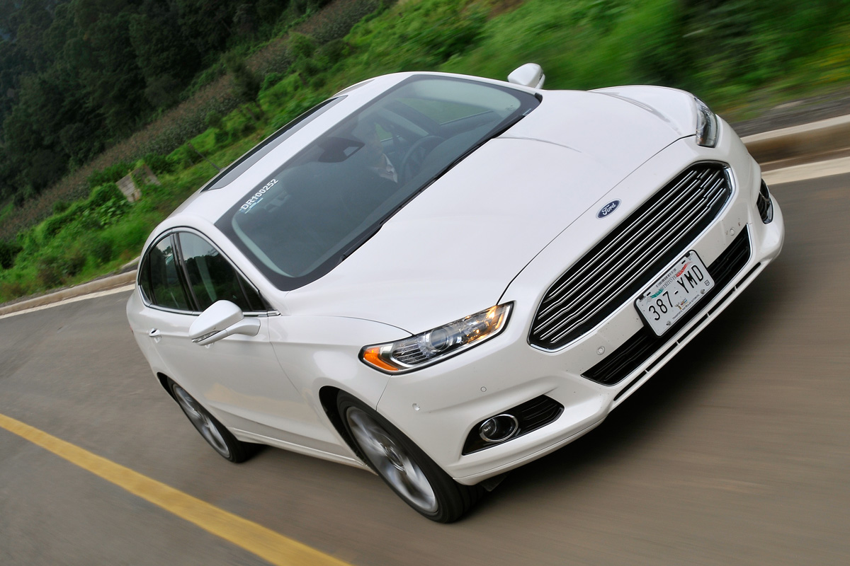 Ford Fusion 2.0 EcoBoost Auto Express