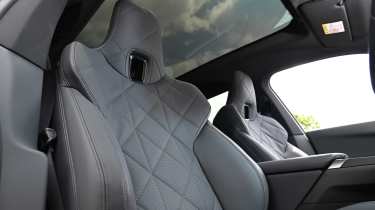BMW iX - seats
