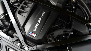 BMW M3 Competition - engine