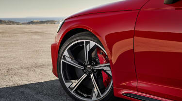 Audi RS 4 Avant - wheel