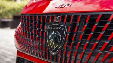 New Peugeot E-408 2025 - front grille 