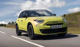 Fiat 600 Hybrid Sport - front 3/4