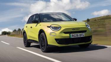 Fiat 600 Hybrid Sport - front 3/4