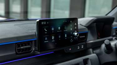Honda Super-N - screen