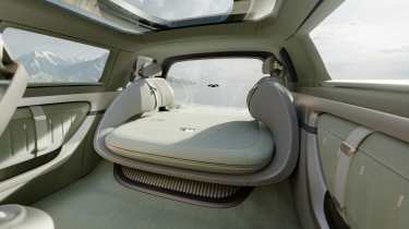 Chery Journeo concept - rear seats down