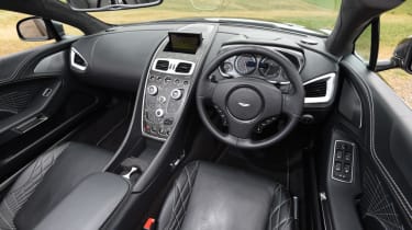 Aston Martin Vanquish S Volante - interior
