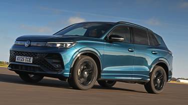Volkswagen Tiguan - front tracking