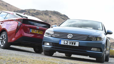 Volkswagen Passat vs Toyota Prius - head-to-head