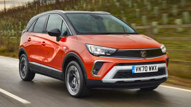 Vauxhall Crossland - front tracking