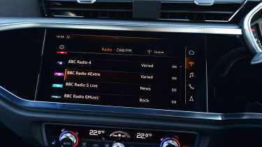 Audi Q3 - radio