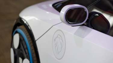 Peugeot Polygon concept - wing mirror
