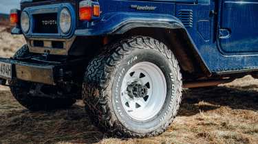 Toyota Land Cruiser FJ40 - wheel