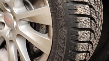 SEAT Alhambra winter tyre detail