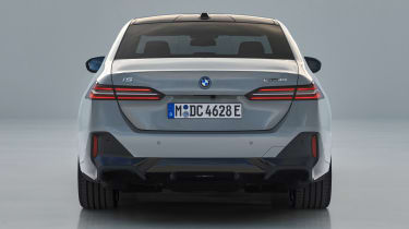 BMW i5 - full rear static