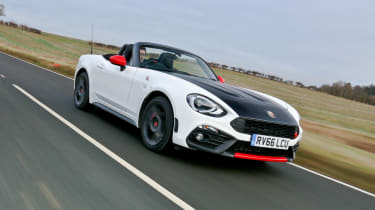 Abarth 124 Spider - front tracking
