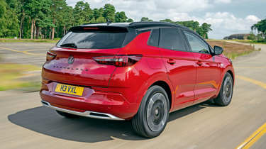 Vauxhall Grandland Hybrid - rear tracking 