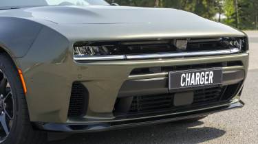 Dodge Charger Sixpack - front grille and headlights 