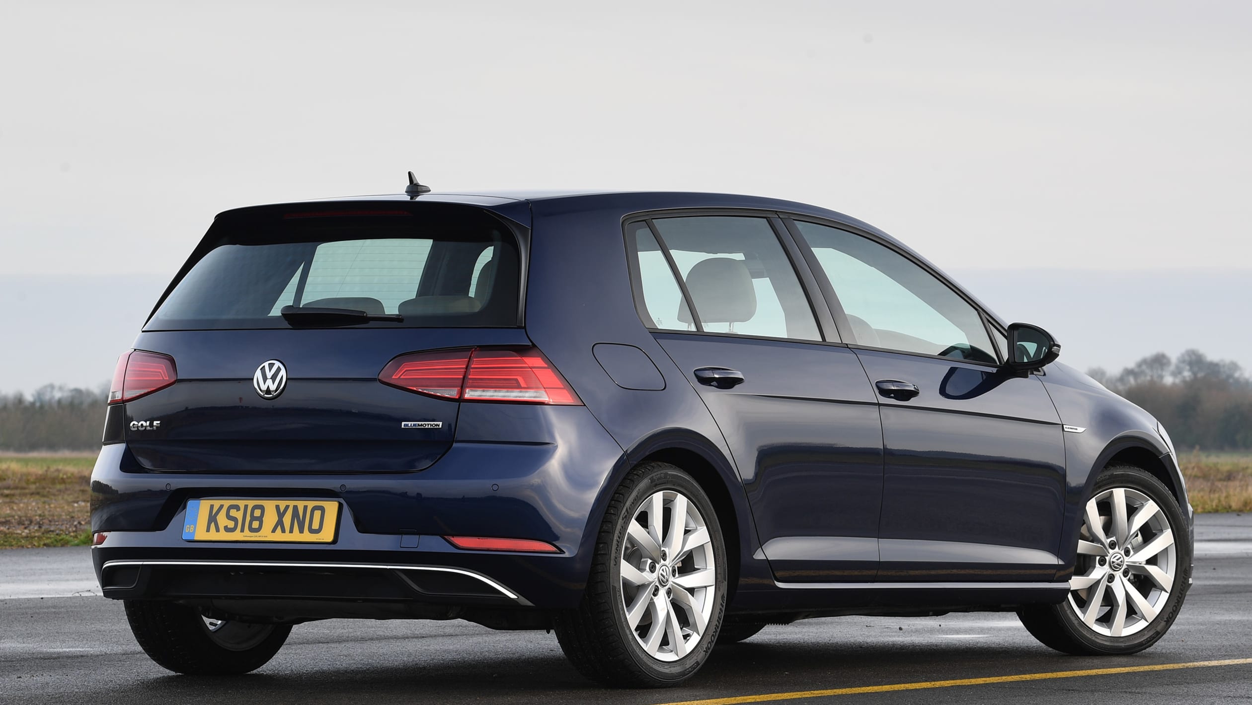 Volkswagen Polo vs Volkswagen Golf pictures Auto Express