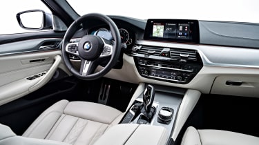 BMW 530d Touring - interior