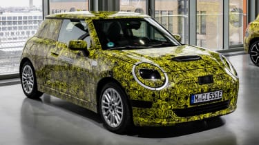 MINI Cooper camouflaged - front static