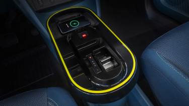 Fiat Grande Panda Hybrid La Prima - centre console
