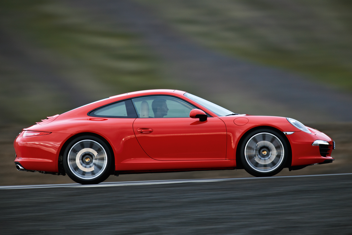 Porsche 911 Carrera Review 