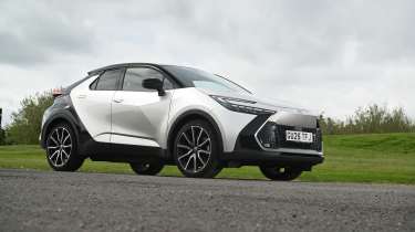 Toyota C-HR - front static