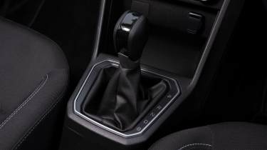 Dacia Jogger - gear stick