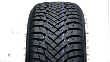 Nokian Weatherproof tyre review | Auto nokian car tyres uk