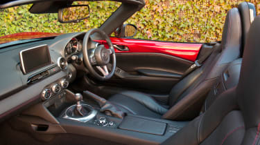 Mazda MX-5 2015 inside