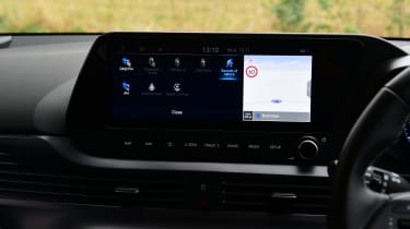 Hyundai i20 - screen