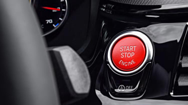 BMW M5 - start/stop