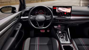 Volkswagen Golf GTI Edition 50 - dash