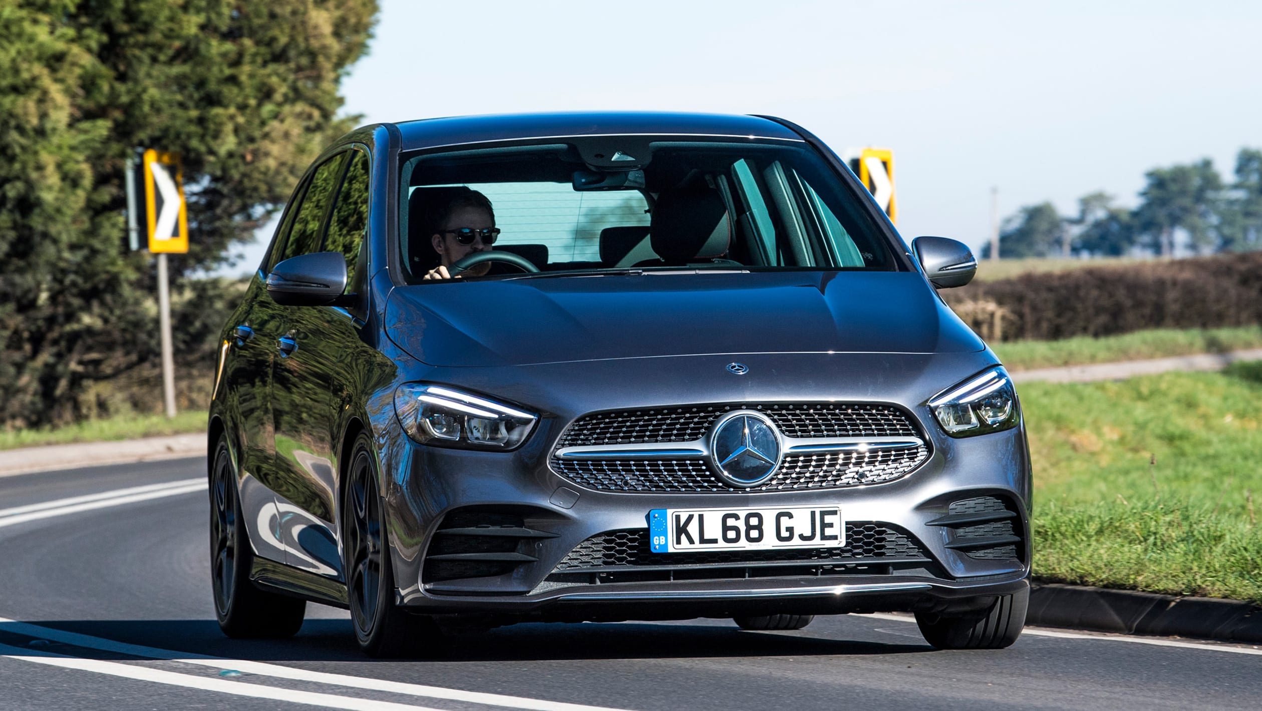 New Mercedes B 200 D 2019 Review - Pictures | Auto Express