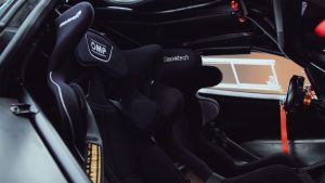 McLaren 720S GT3X - interior