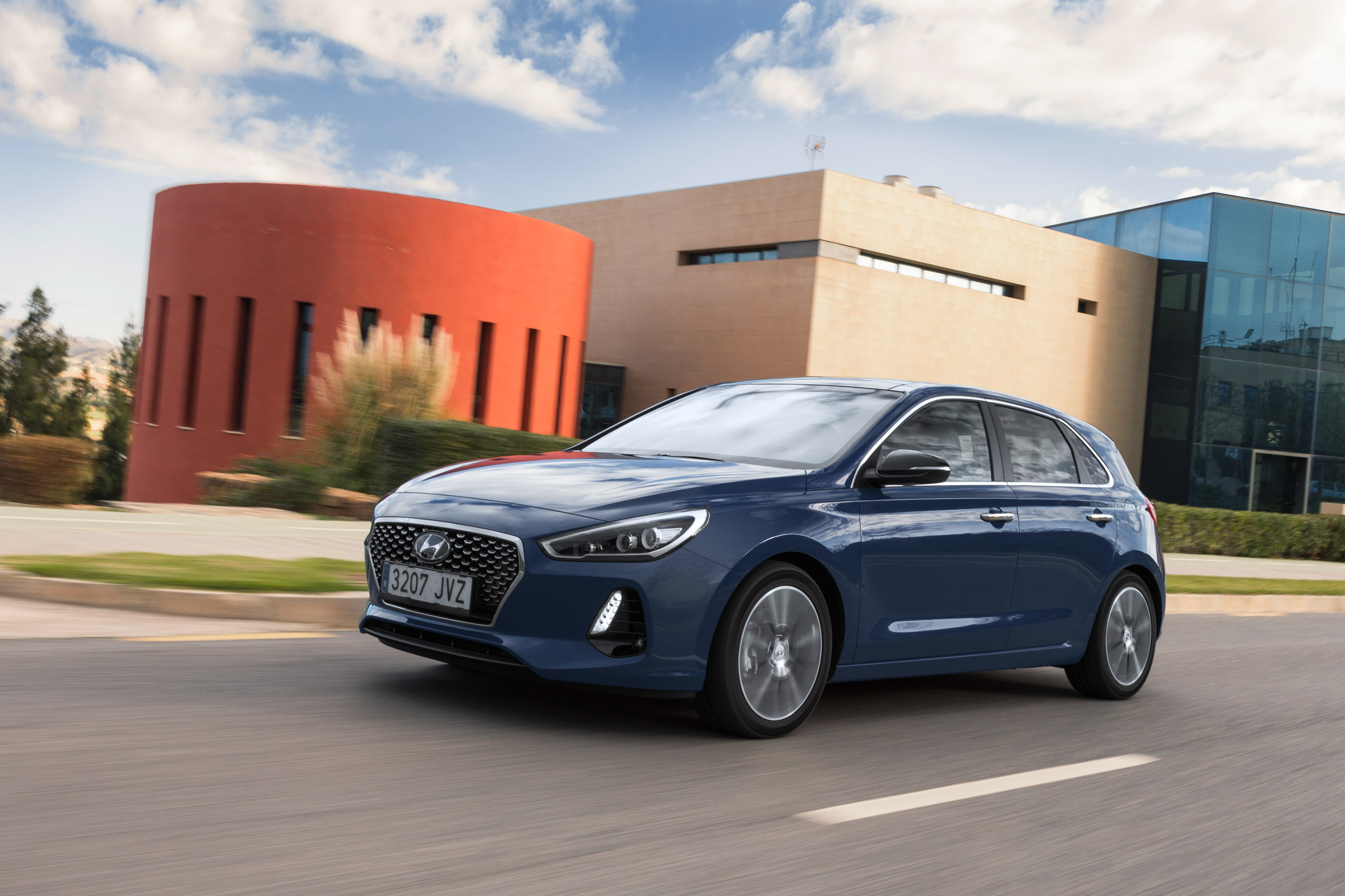 New Hyundai i30 2017 review | Auto Express