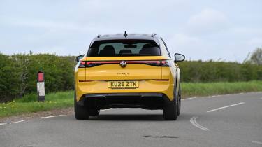 Volkswagen T-Roc - rear cornering