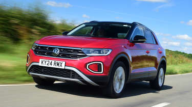 Volkswagen T-Roc - front tracking 