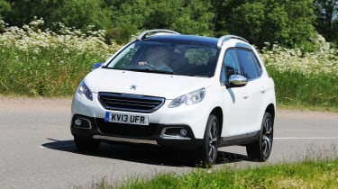 Peugeot 2008 1.6 e-HDi front action