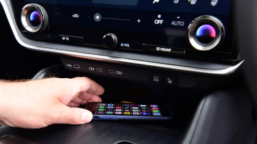 Lexus RZ – wireless charging pad