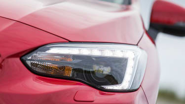 Subaru Impreza 2017 - headlight