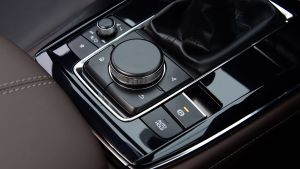 Mazda CX-30 - control