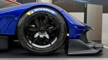 Red Bull RB17 Goodwood - wheel