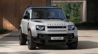 Land Rover Defender MY26 - front white
